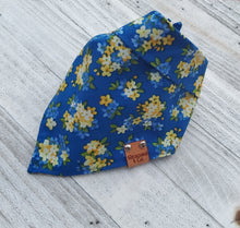 Load image into Gallery viewer, Blue Floral Bandana