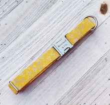 Load image into Gallery viewer, Yellow Mellow Collar