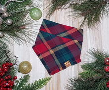 Load image into Gallery viewer, Wintertime Fine Bandana