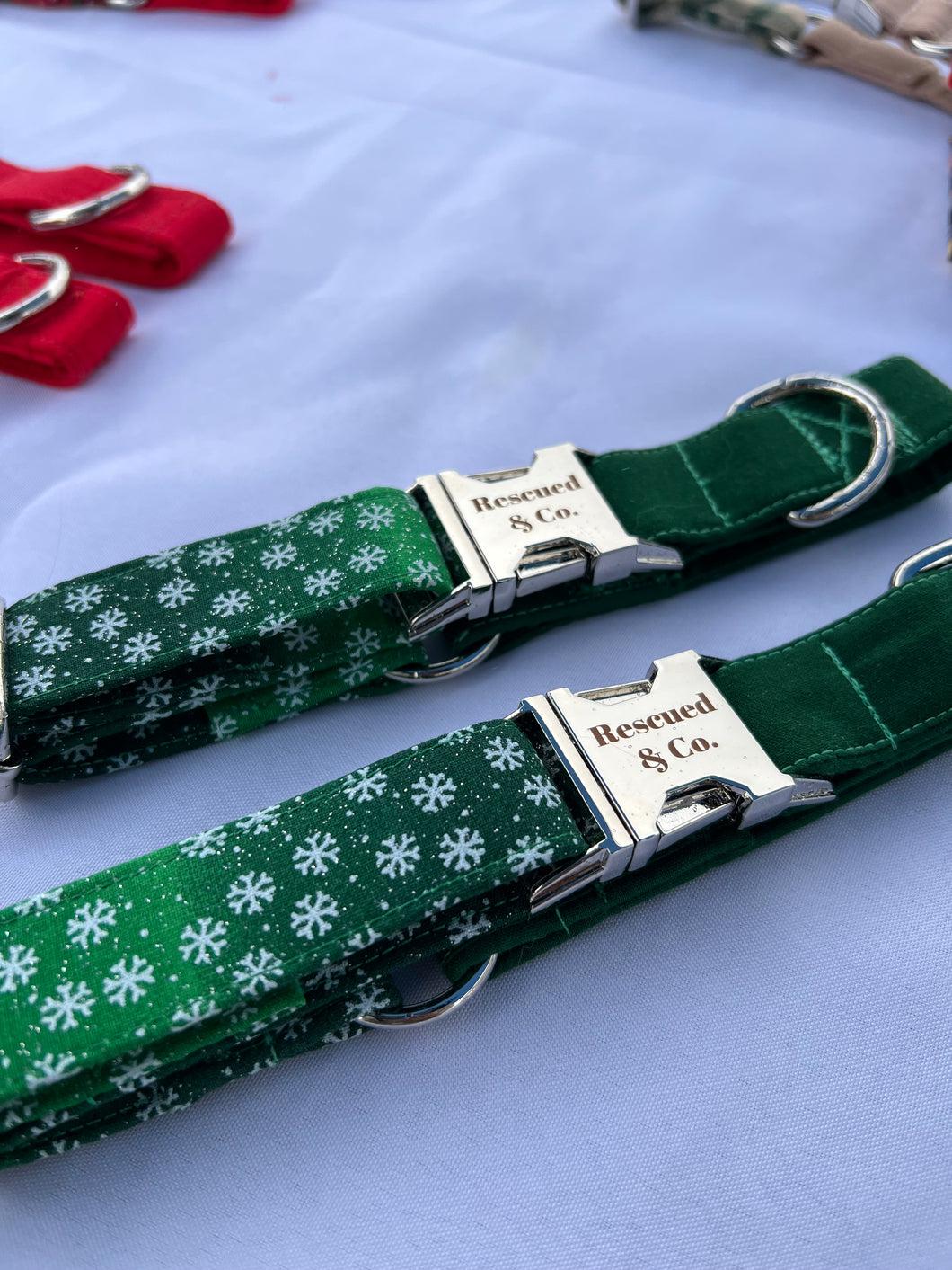 Snowy Christmas Collar