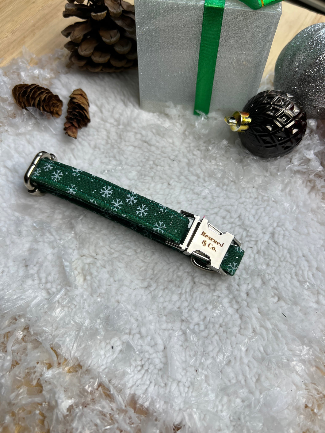 Snow Day Collar