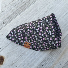 Load image into Gallery viewer, Black Floral Bandana
